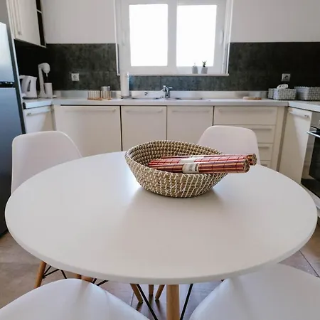 Cozy Summer In The Woods - Rhodes Appartamento *